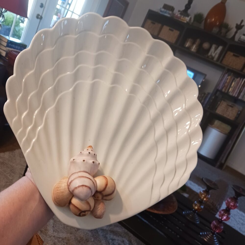 Vintage Scallop Clam Shell dish Ceramica De Cuernavaca Mexico 12.5" x 10"